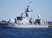 开云体育中国-群蜂蛰破巨鹿甲，一场改写赛季剧本的逆袭启示录