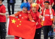 开云sport-爆发狂欢！球迷沸腾庆祝胜利的简单介绍