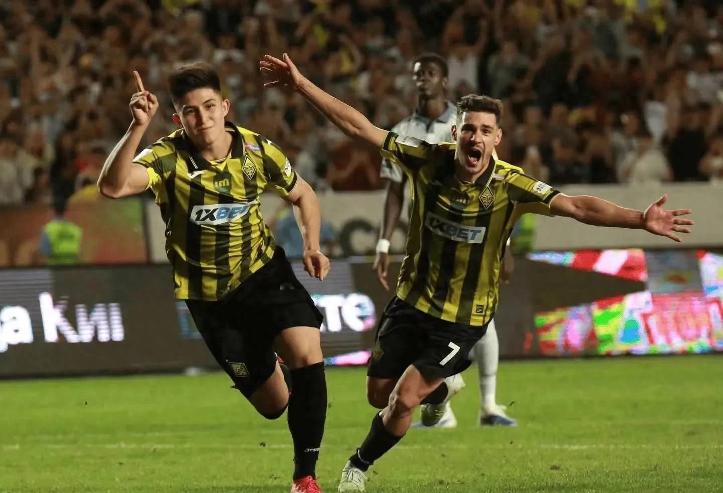 狼队备战欧冠预选赛，迎战强敌