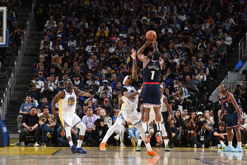 火箭客场逆转勇士,哈登射入致胜三分!的简单介绍 火箭客场逆转勇士,哈登射入致胜三分!的简单介绍