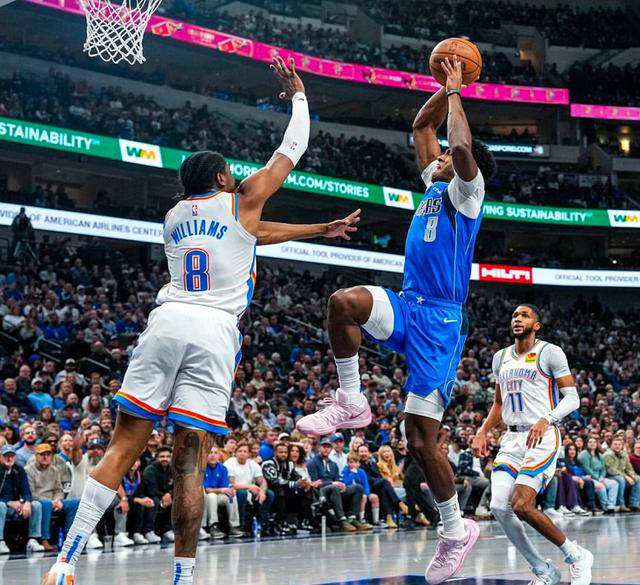 独行侠后卫斩获生涯新高得分，助队逆转胜利的简单介绍