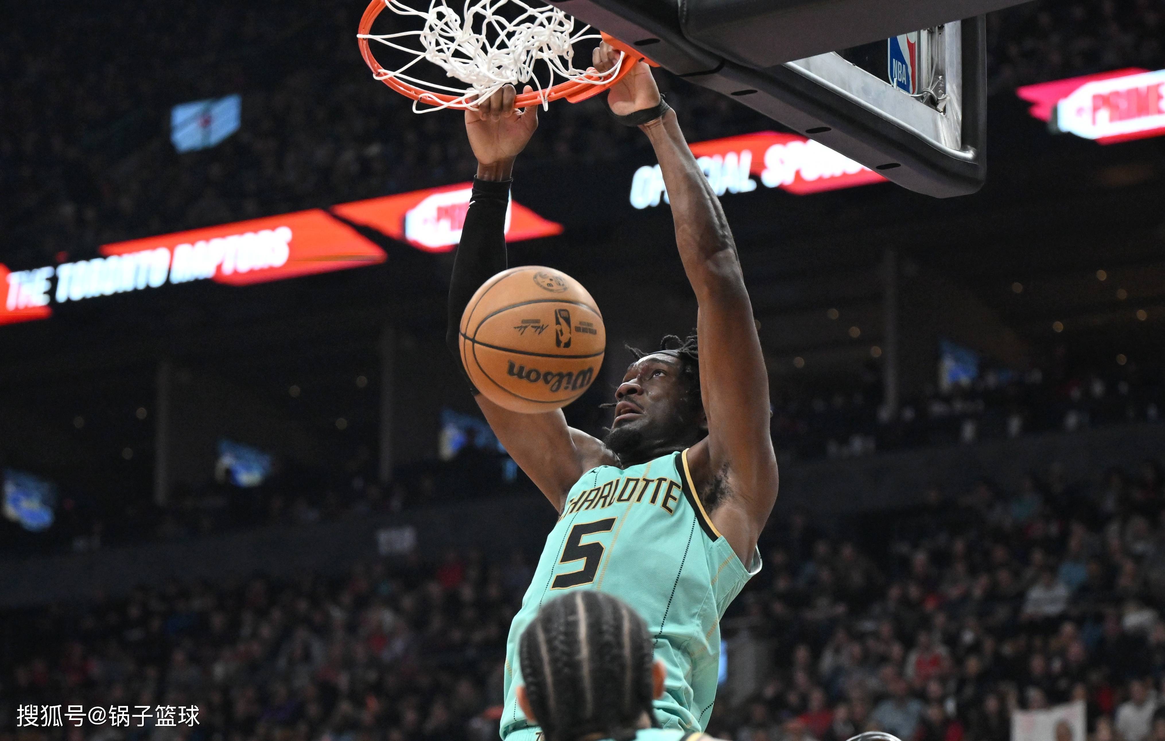 魔术轻取凯尔特人，戈贝尔高光表现